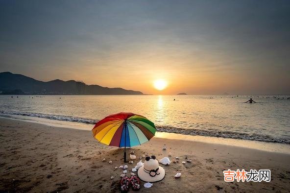 真心爱你的人和假装爱你的人 在微信上跟你说过以下几句话，这是他爱你最直接的证