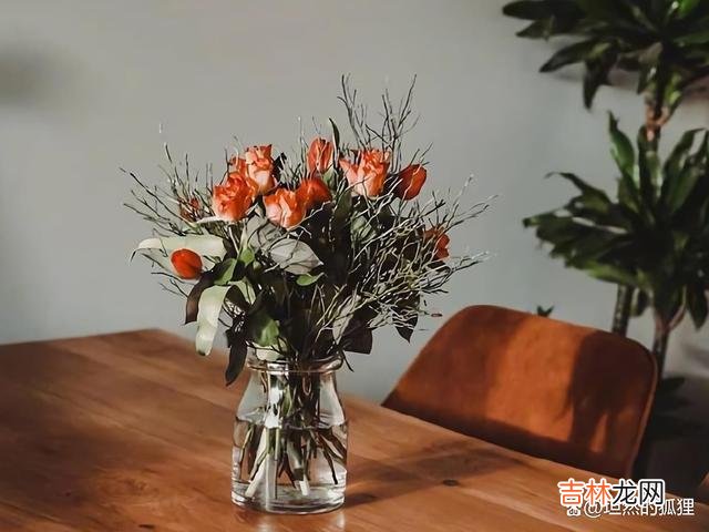 01-不少女人都会抱怨：谈恋爱 如果一个男人，能任由你做这三件事，说明他已经认定了你