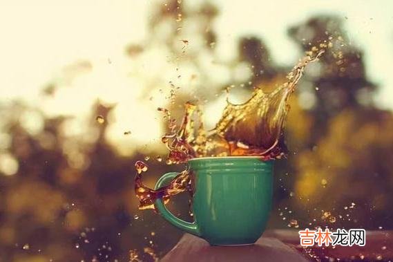 男人有钱没钱，都是可以从外在表现中看出来的