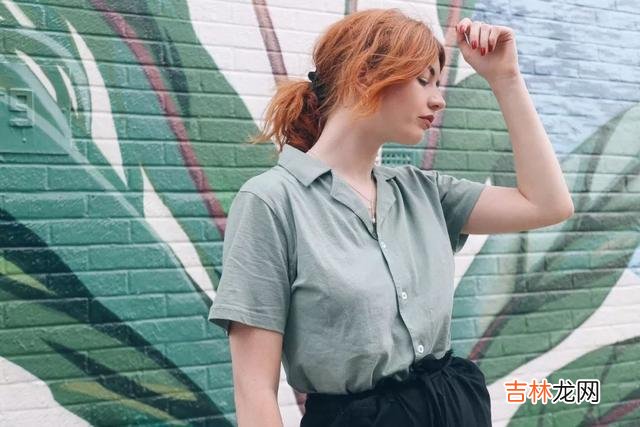 爱情之所以让人如此着迷 女人想跟你发展一段关系，其中最明显的三个信号