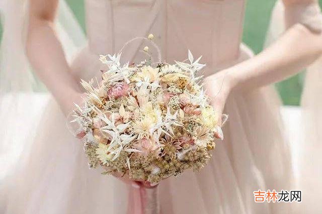 每个人对于爱情都是充满憧憬的 夫妻关闭社交媒体权限,收起这三样东西,多半是缘尽了