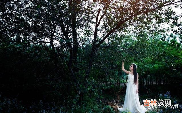 女人对感情虽然矜持 一个女人想要“越界”，通常会发出这三个“信号”