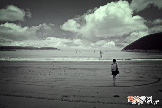 张小娴说:“爱情有多美好 晚年的爱情,几乎没有真爱,原因很直白