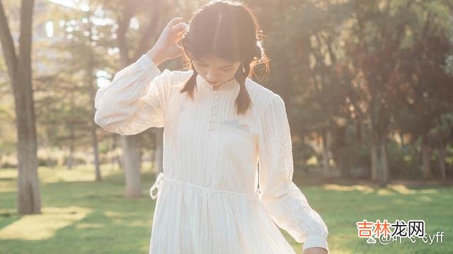 辛弃疾在《青玉案元夕》中写:“众里寻他千百度 女人有意让你追求,往往会做这些“幼稚”的事暗示你