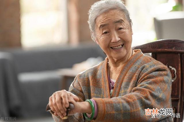 人生虽不长 女人的一生，有很多个身份转换，女儿，儿媳，婆婆