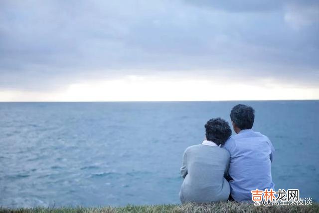 这个世界上 打着朋友的旗号在那里暧昧不清，其实很恶心