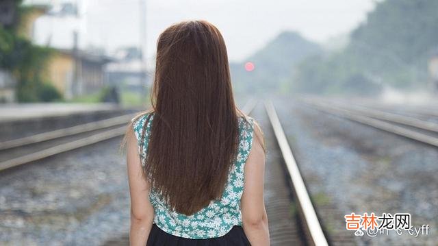 有人曾经提问：“如何判断女人是不是在外面有人了？”其实 回家后，女人有这些“习惯”，多半是在外面有人了，男人千万别大