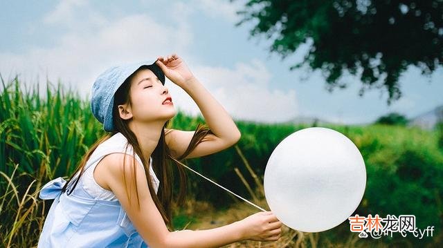 女人甘愿为你“奉献”两样东西，多半当你是老公，别后知后觉