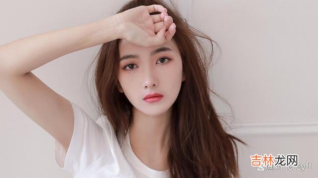 亦舒说：“女孩子 女人在这三个方面对你很“见外”，多半是想放弃你了，别不懂