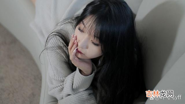 巴尔扎克说：“既然失恋 一个女人对你绝情的样子，不是纠缠不休，而是这样对你