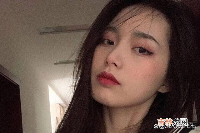 /1/李之仪在《卜算子·我住长江头》里面写道：只愿君心似我心 晚上收到对方发来这些消息，男人可别粗心，女人这是在暗示想你了