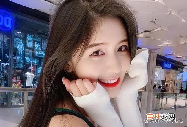1/后台有一个读者朋友私信说 偷偷暗恋你的女人,在你面前会有这些表现,藏不住,知道了吗?