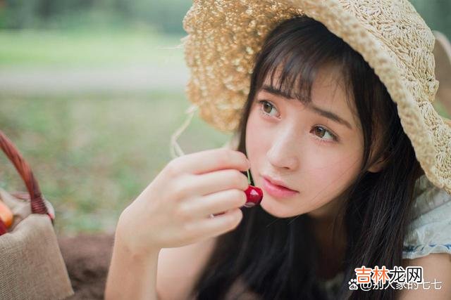 /1/后台经常陆续都会有男性朋友粉丝抱怨或者吐槽道：说现在的女孩纸太难懂...|一个女人好不好追，对她说这“三个字”，看她的反应，就心里有数