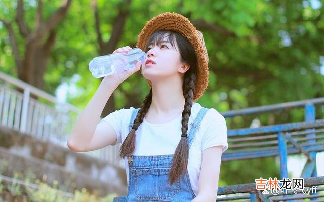 01如果留心观察 有些剩女之所以不着急结婚,多半有一个退路:找个老实男人嫁了