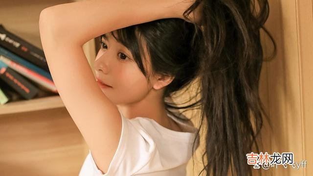 我们知道 男人发现女人出现这三个小动作,多半是默许和你越界了