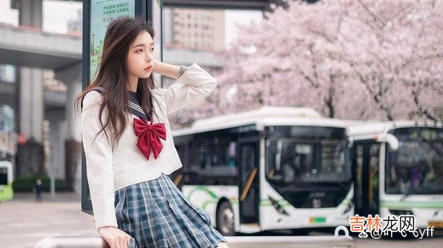 现在的爱情 女人拒绝异性的撩拨，一般会在微信上给你发五个字