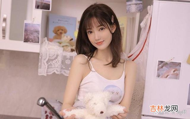 《古相思曲》里写：“只缘感君一回顾 女人暗恋你，通常会给你三个信号，男人收到一个都不要错过了