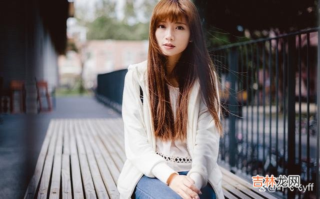 《古相思曲》里写：“只缘感君一回顾 女人暗恋你，通常会给你三个信号，男人收到一个都不要错过了