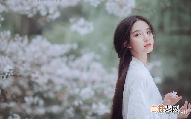 爱默生说:“说到底 男人是不是真心跟你交往,观察他对你的三个态度,基本上就有谱了