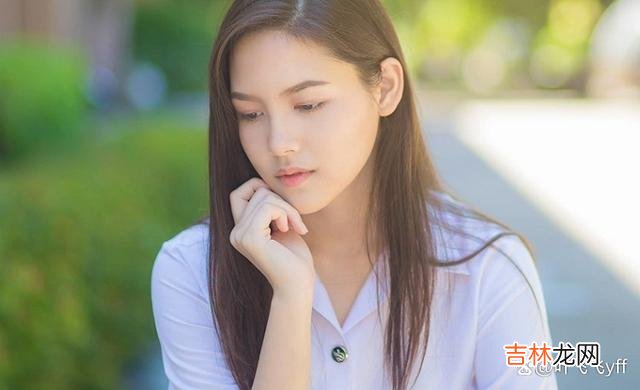 中年女人身心都比较成熟 男人在追求中年女人的时候，千万别玩虚的，而是要真实