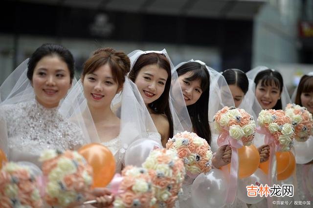 1莎士比亚说：“爱情里面要是掺杂了和它本身无关的算计 一个女人把婚姻完全建立在物质之上，一味索取钱财，就未免不妥当