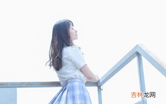 萨克雷说:“女人不仅喜欢征服人 女人向你开放三个“私人领域”,多半是对你动情了