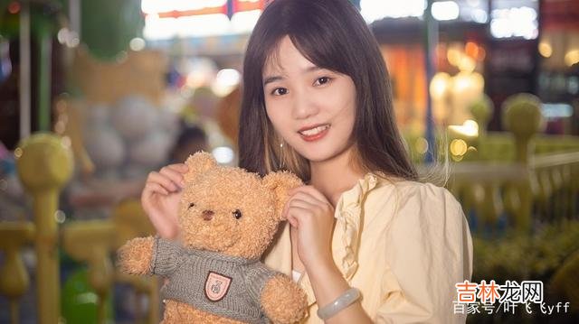 生活中 不愿意让你花钱的女人，多半爱你很深