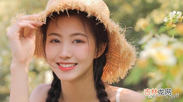 拉罗什福科说:“如果不是怕别人反感 女人有意让你追求,会给你三个信号,男人别后知后觉