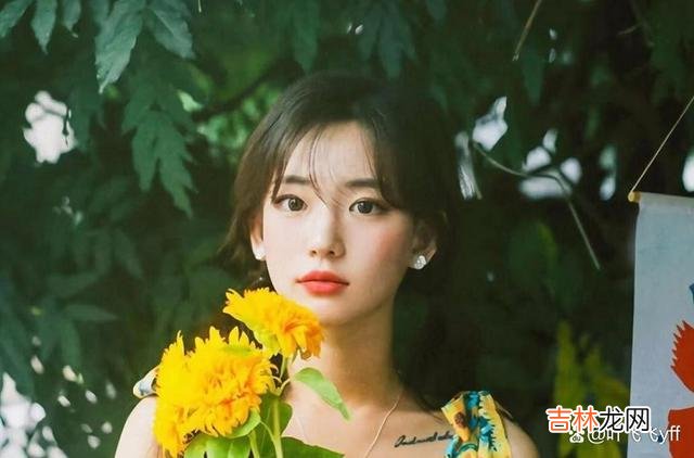 有人说：“中年女人的感情 中年女人动情了，最显著的暗示一般会有这三个