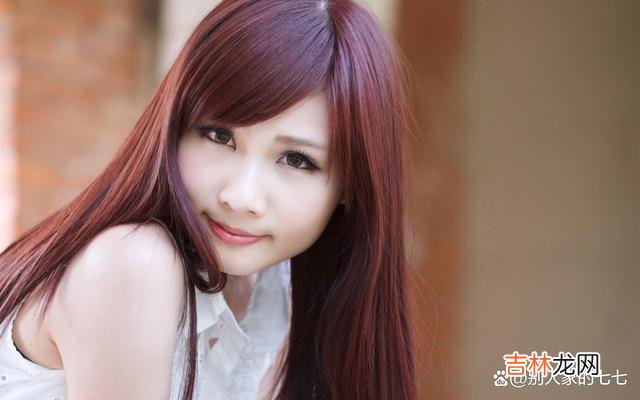 1/张小娴曾经写过这么一句话:爱情是一百年的孤独 男人怎么和你联系,就会怎么爱你,因为细节决定爱