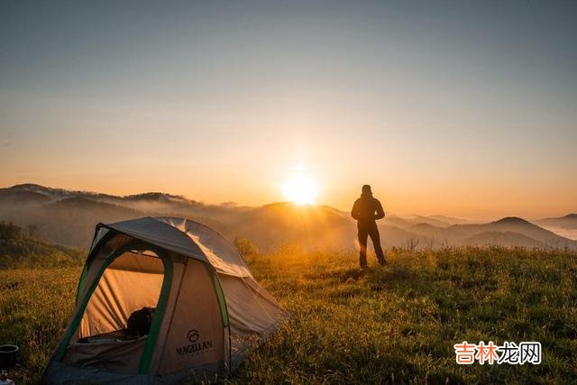 人生 青涩深情的爱情,匆忙而过,烙印下一生爱的痕迹