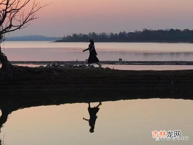 爱一个远方的人 爱一个远方的人，当相思来袭时，心中曾经的那些美好