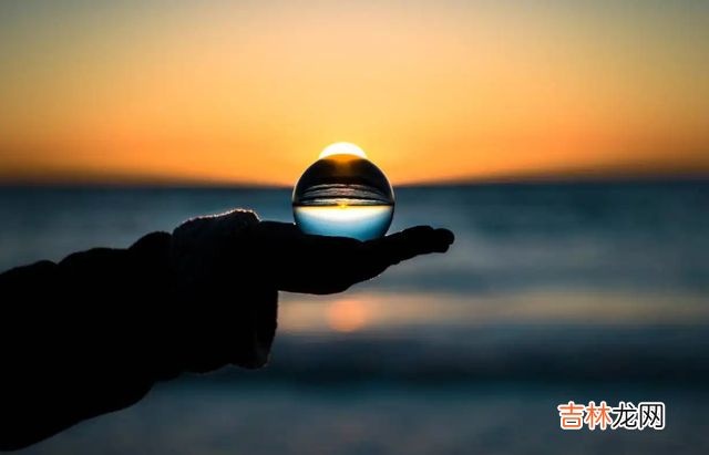 钱有多重要 当一个人即将有钱的时候，会有很多的苗头