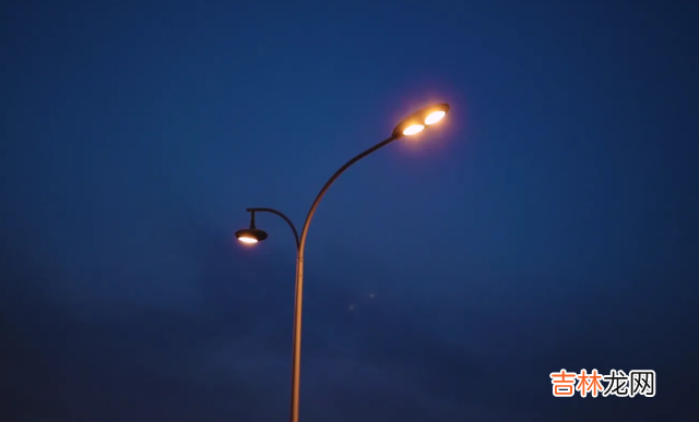 到了五十岁,身边出现了这些征兆,说明老天爷在帮你