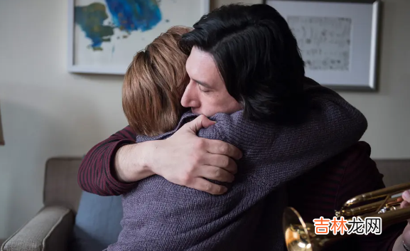 能相濡以沫的夫妻,他们都会历经三个阶段