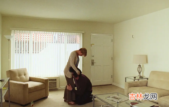 能相濡以沫的夫妻,他们都会历经三个阶段