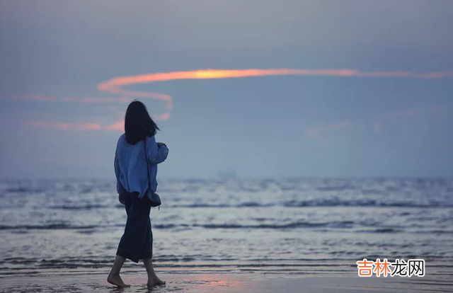 “不必把太多人 独来独往的人，最值得深交，原因很简单