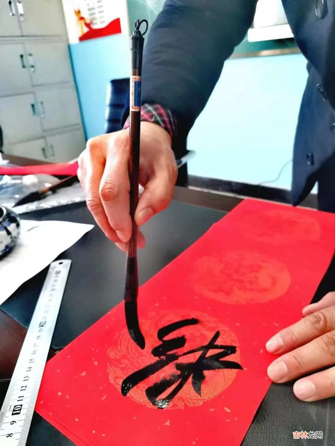 本文转自：哈尔滨新闻网万事如意 新春大吉年三十 121除夕到，喜盈门庆团圆！白天主城区将有小雪｜超多美图的天气预报