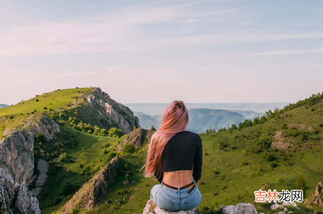 个体心理学创始人阿德勒曾说:“人的一切烦恼 观察生活中,那些走到哪里都受欢迎的人,源于这些“共性”