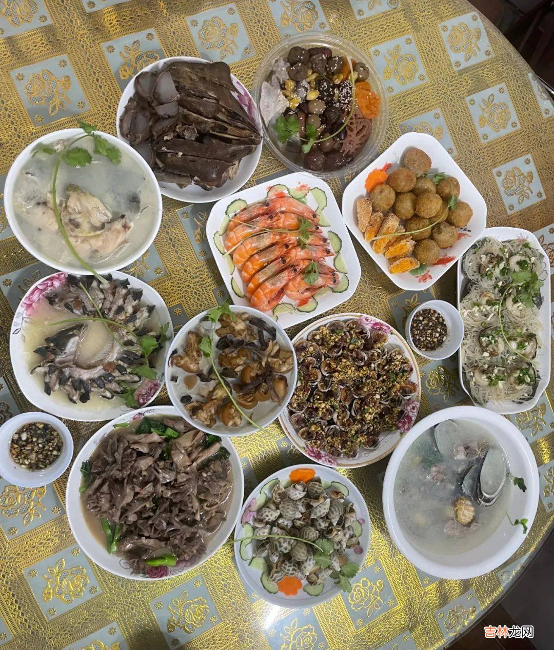 兔年的年夜饭，为什么没有兔兔？