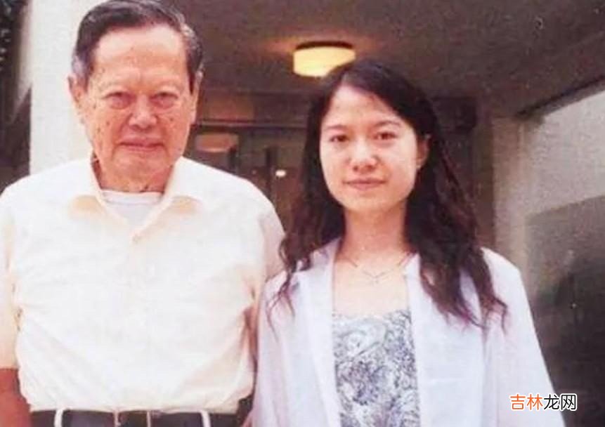 翁帆：杨振宁就留一栋别墅的使用权给我，因为我们真的没钱！