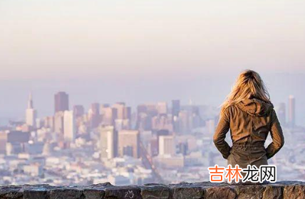 听过一句很伤感的话：“‘已读不回’是这个世界上 应对“已读不回”时最高明的处理方式，无非这两种
