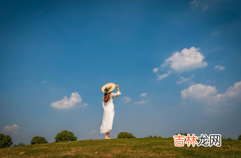 听过一句很伤感的话：“‘已读不回’是这个世界上 应对“已读不回”时最高明的处理方式，无非这两种