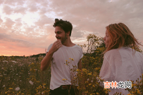 前两天看了一个恋爱综艺 这些极其真实的“潜规则”，越是了解，越能受异性欢迎