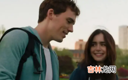 女孩子的“暗示”里 感情里的这些“暗示”，只有女生希望你主动的时候，才会给你
