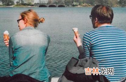 再爱一个人也该明白 一厢情愿的付出,往往是对方最不缺的,原因很简单