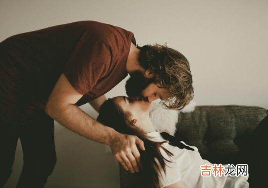 永远不要为错过的人而后悔，你要学会为自己的行为买单
