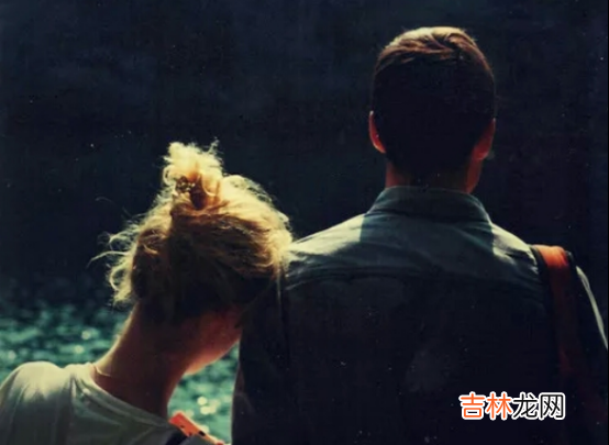 从知己变成朋友 异性知己之间,不爱则已,但如果真的爱,恋爱时,请慎重