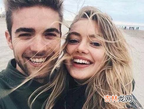 01.爱情里 爱情里，永远迁就你的人，往往不存在