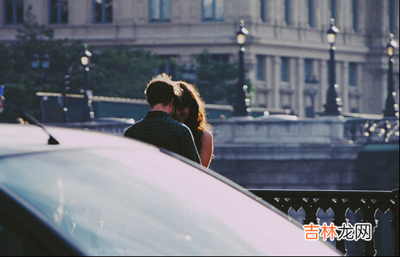 不管什么时候，不管对方什么套路，记住了，别和现任聊前任